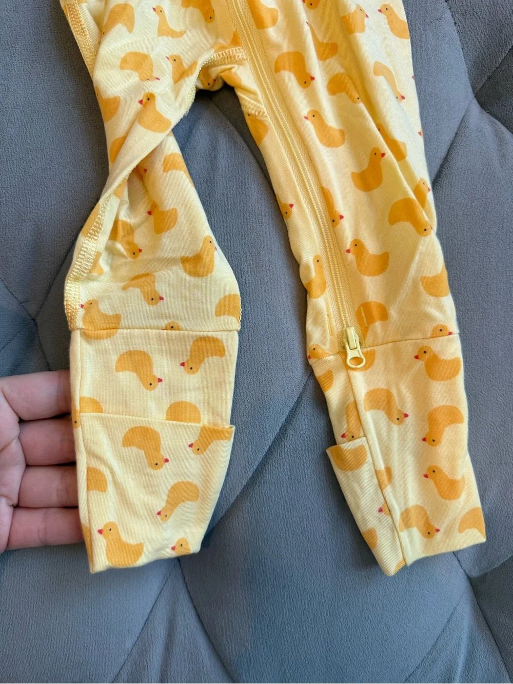 Hanna Andersson Baby Duck Zipper Convertible Footed 1-Piece Pajamas 6-12M - NWOT